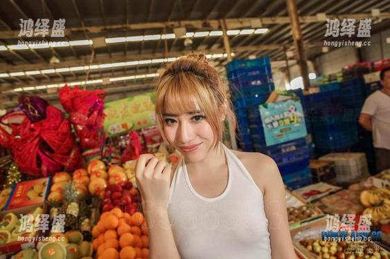 AISS爱丝(黄金版) - 人人都爱长腿妹纸：索菲的写真全集，原图让你心醉不已！
