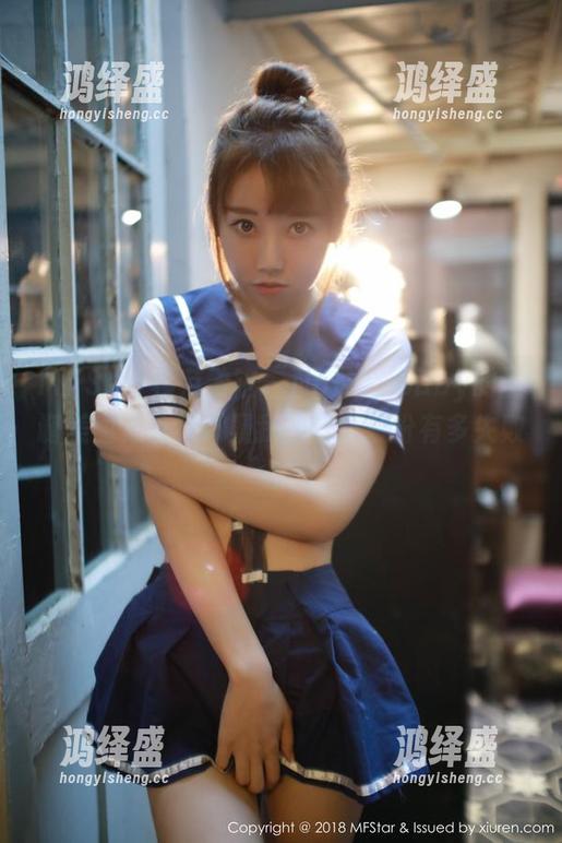MFStar模范学院 – NaNa_baby的圣诞美图，让我怀疑我的节日装扮有多失败。