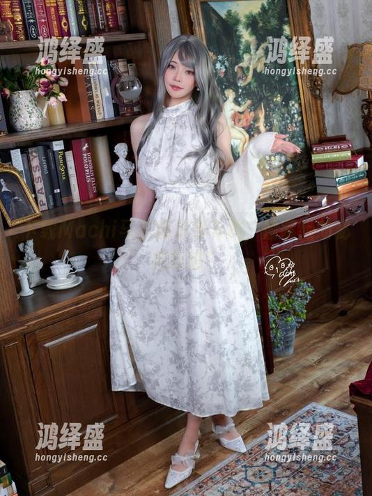 Machi马吉 下载Machi马吉的秘书写真,偷瞧她的秘密时刻!
