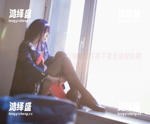 谁说白裙无聊？Sakiiii翎柒的写真下载后绝对会刷新你的认知！