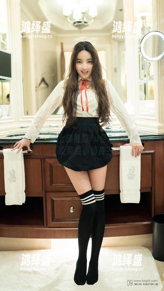 TuiGirl - 穿上旗袍的Yu佳妮：谁说写真不能带点小俏皮？