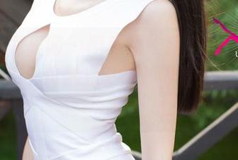 UGirls尤果网 – 围着豹纹转圈圈：李凌子图包分享，仿佛光影间都带着浓浓的野性！