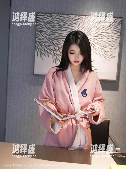 Xiuren秀人网 - 免费下载！林文文白衬衫图包，秘书风情让你措手不及