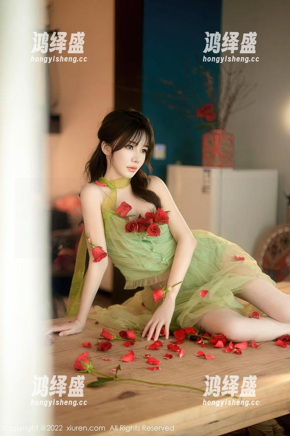 Xiuren秀人网 - 透明到心里去——蕊蕊ruirui写真集更新，保你直呼‘这是什么神仙颜值’！