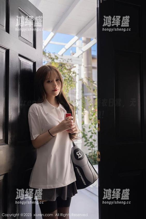 Xiuren秀人网 - 黄乐然的睡衣日常，无圣光的背后美图绽放！