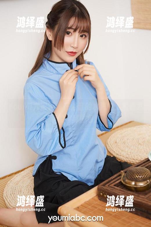 YouMi尤蜜荟-尹菲 YouMi尤蜜荟 - 在浴缸的水汽中,观看尹菲的神秘图包。