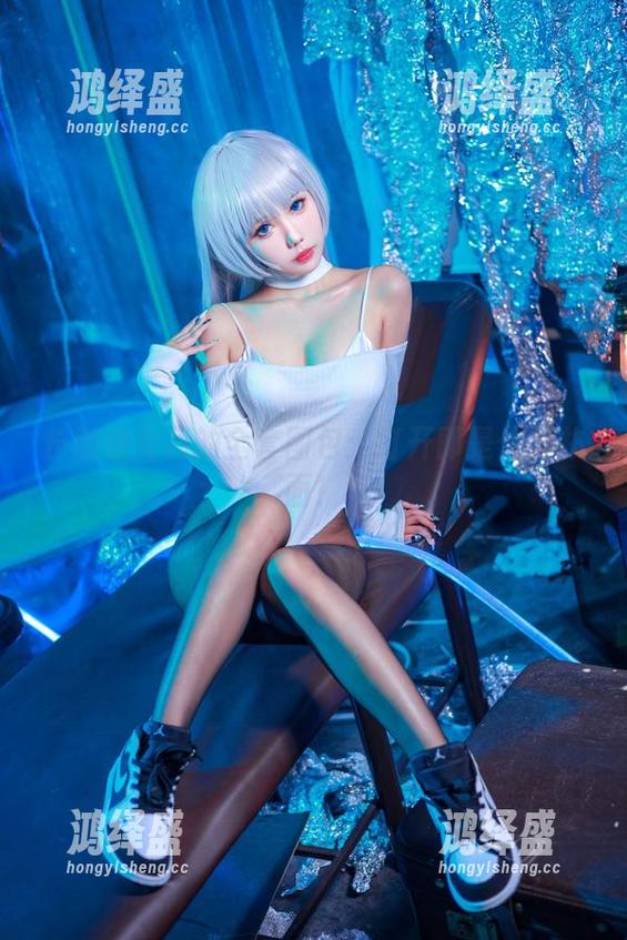 长腿仙女月的全套图包：打开即是仙气扑面！