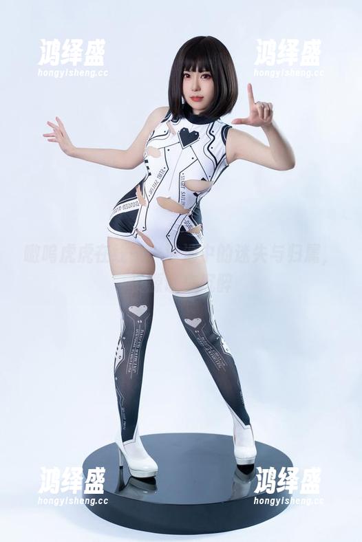 嗷呜虎虎在线——泳池中的迷失与归属，资源让你沉醉