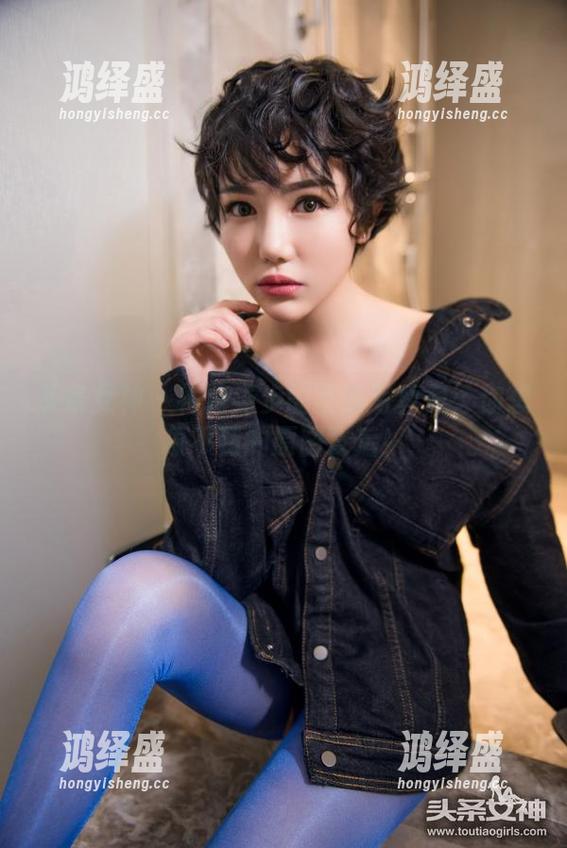 头条女神 - 神琦泽步的圣诞写真集：你想象不到的原图背后！