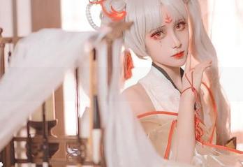 双人恰到好处，奶狮不咬人精选的作品，背景真有点故事。