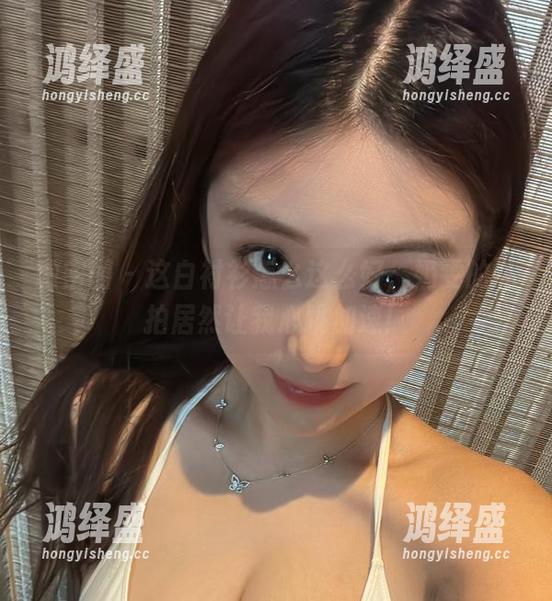 微密圈 - 这白衬衫怎么这么好，奶雯的私拍居然让我心跳加速！