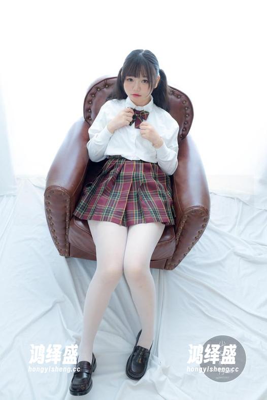 少女秩序 - 晞可的体操服写真合集：向生活发出挑战，轻松又迷人