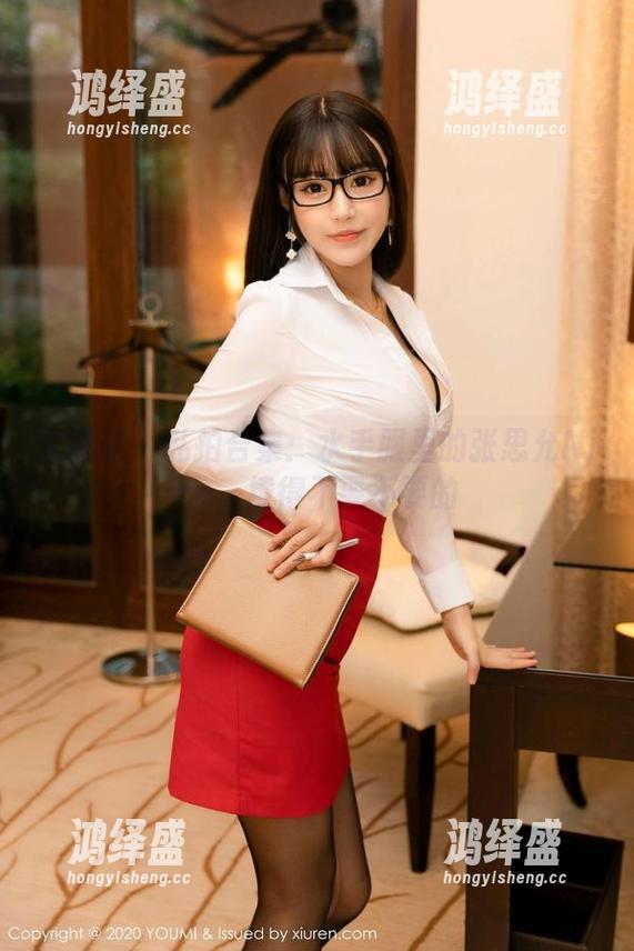 尤蜜荟 - 私拍合集：水手服里的张思允Nice，撩得不要不要的