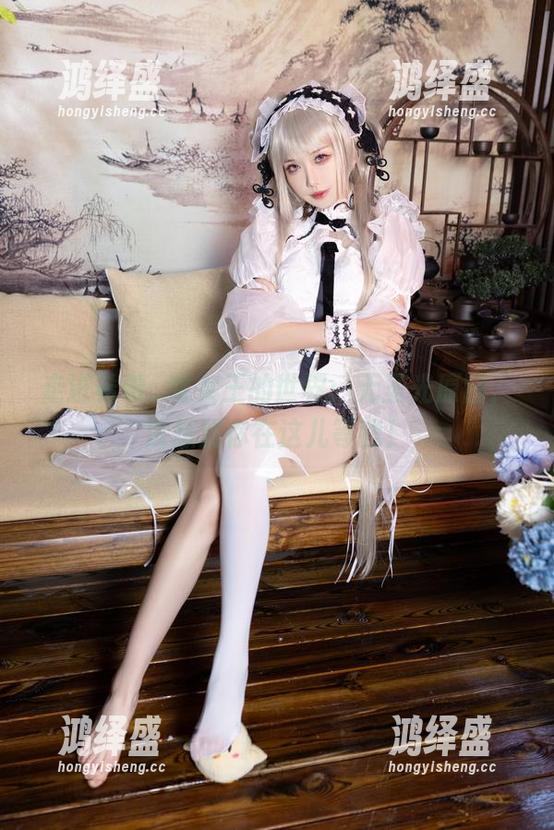 走进希希_啾女王的世界：无圣光原图，没想到你在这儿等我！