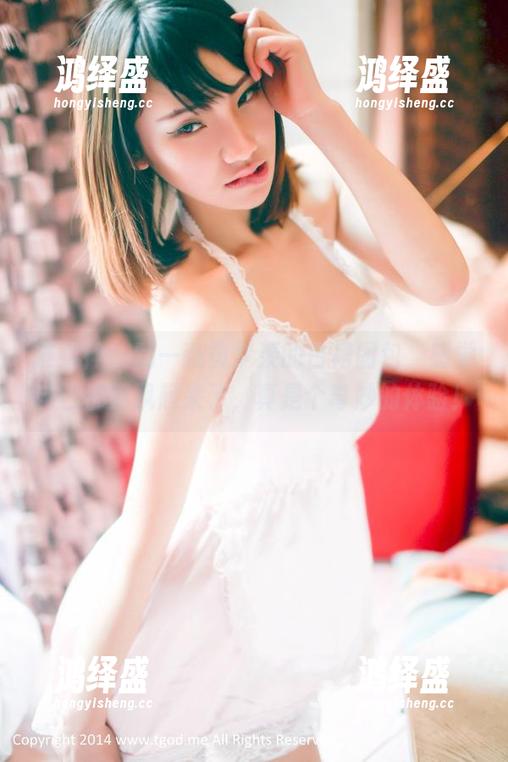 推女神 - 翻一翻黄梦羡的白裙图包，感觉自己都要飘起来了，真是个奇妙的体验！