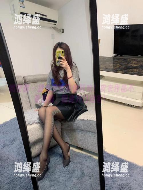 提袜少女 微密圈 - 提袜少女带你狂欢!皮衣作品不看后悔,图库开门迎客!