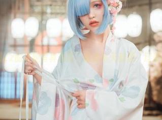 如果晕崽Zz的美腿写真是药，那我每天都想‘过量服用’！