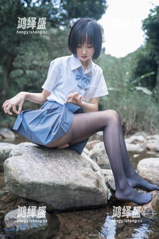 教室里的木棉棉OwO：一个美图图集让人瞬间穿越回校园！