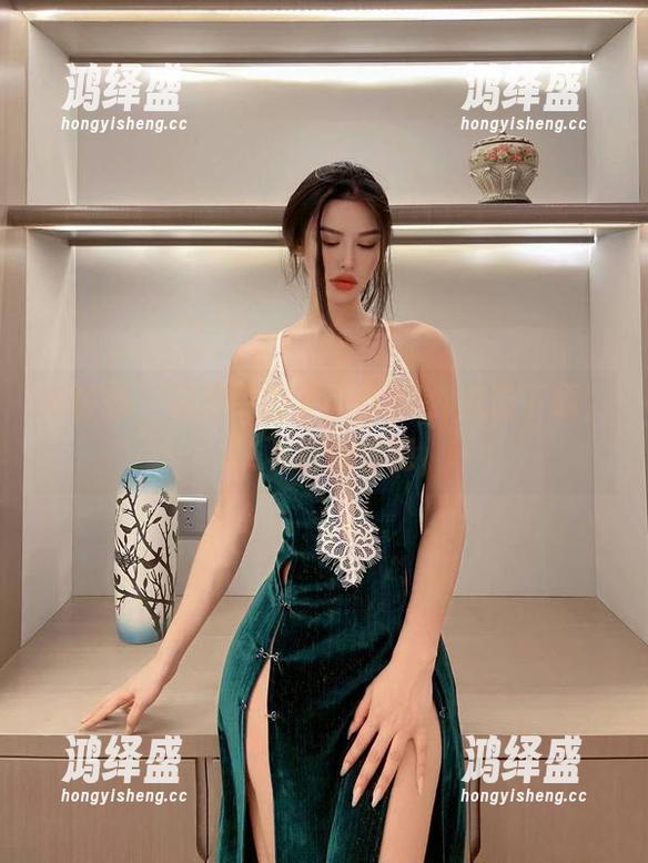 微密圈 - 旅拍中的李嘉欣97：点击下载，收下这份惊艳