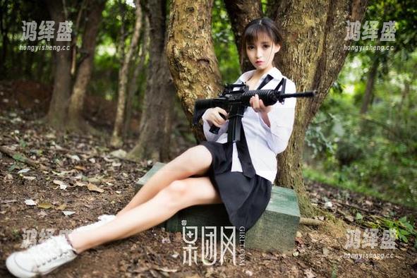 果团网 - 龚玥菲的礼服照片合集：一言不合就变身女神，这逻辑我给满分！