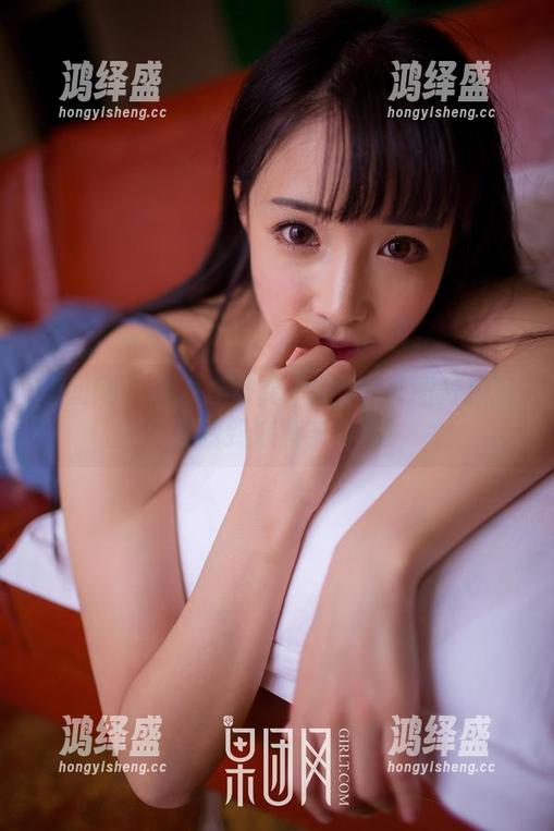 果团网 - 想不想被龚玥菲的户外图片撩到？看看到底有多好看！
