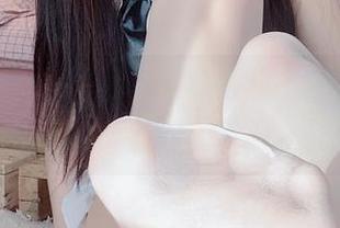 桜井宁宁，JK居家背后的真实瞬间：来看看原图吧！
