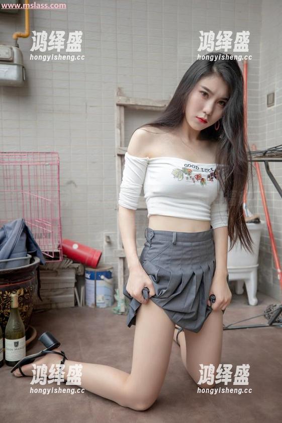 梦丝女神 - 晓晓这裙子真香，图包福利不容错过！