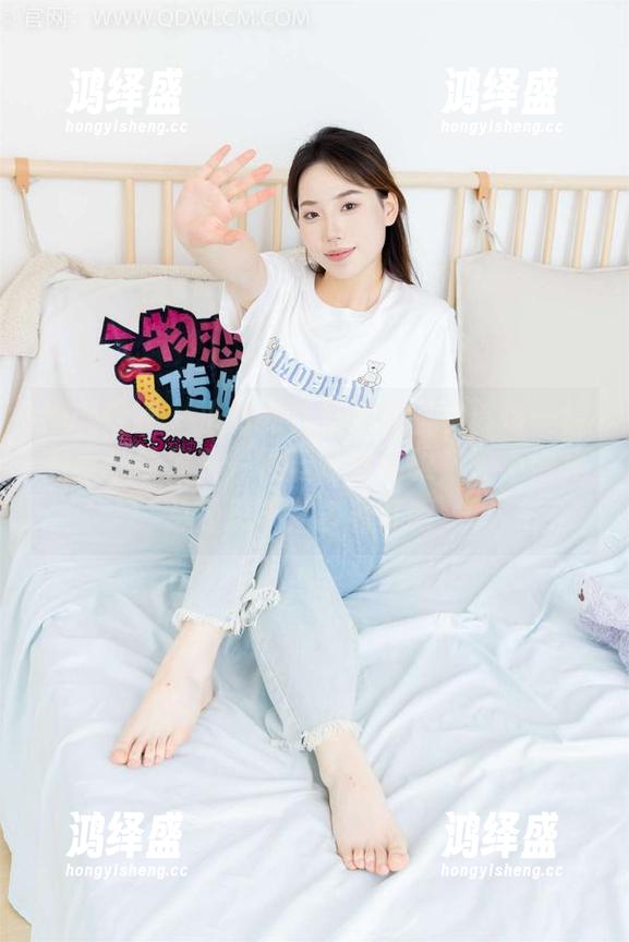物恋传媒 - 小竹知性美作品鉴赏：每一幅图集都散发着一种低调的优雅，怪不得我总是忍不住多看几眼。