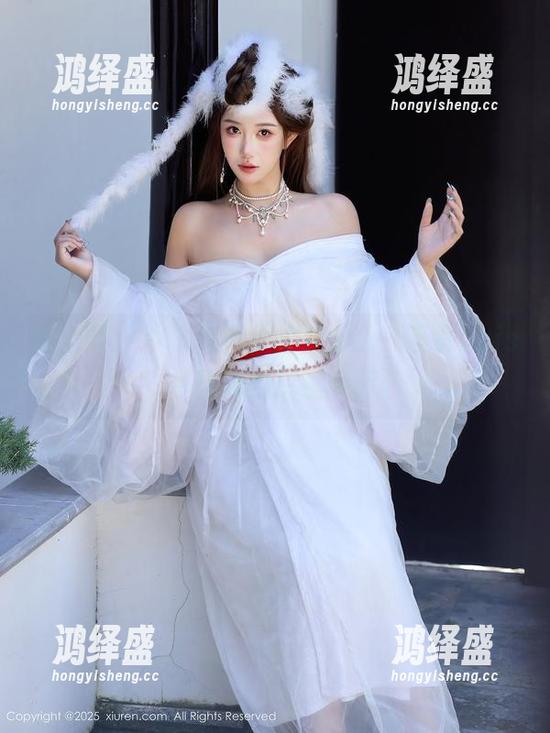 秀人网 - 双人美图不止两个人，下载Cris_卓娅祺的精彩瞬间！