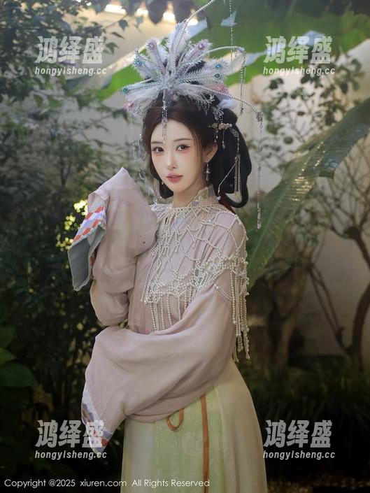 秀人网 - 黑白之间，林乐一最新图包让你弄不清谁才是真正的色彩大师！