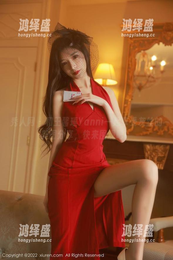 秀人网 - 和王馨瑶Yanni一起享受灰丝的美图分享，快来围观吧！