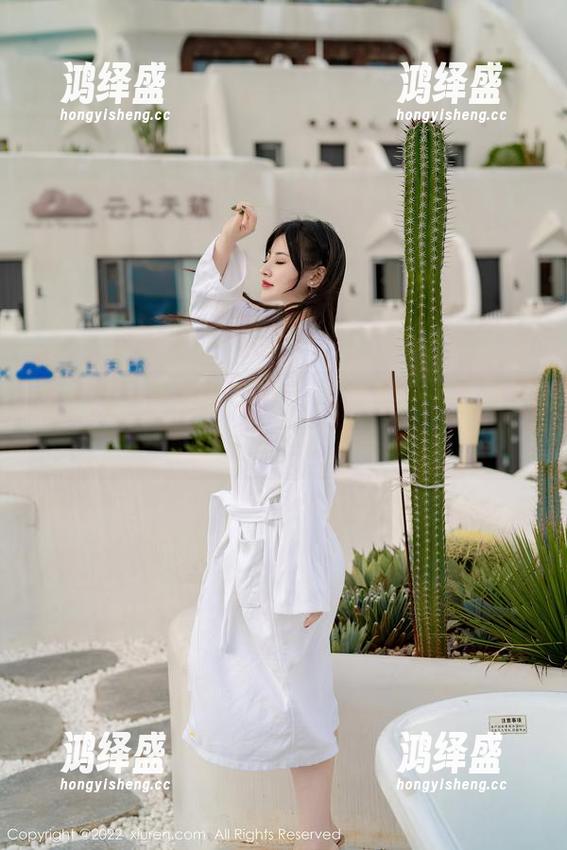 秀人网 - 下载糯美子nini瑜伽风采的图片，谁说优雅不可以俏皮？