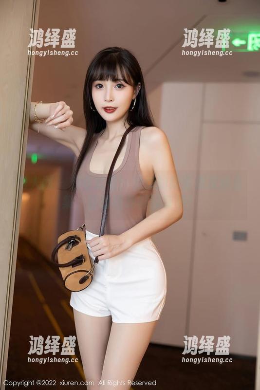 秀人网 - 想看就看！免费的陆萱雅灰丝合集，随时随地都能享受！
