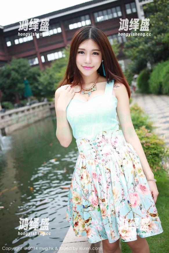 美媛馆 - Flower朱可儿女仆定制：看这图片，仿佛她在和你玩捉迷藏！