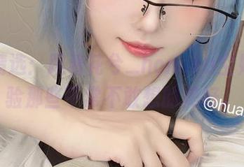 套图精选：跟着花兮_honoka空姐，体验那些平常不敢想的美好。