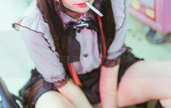 下载一口气，尽享落落Raku的CITYGIRL写真作品！