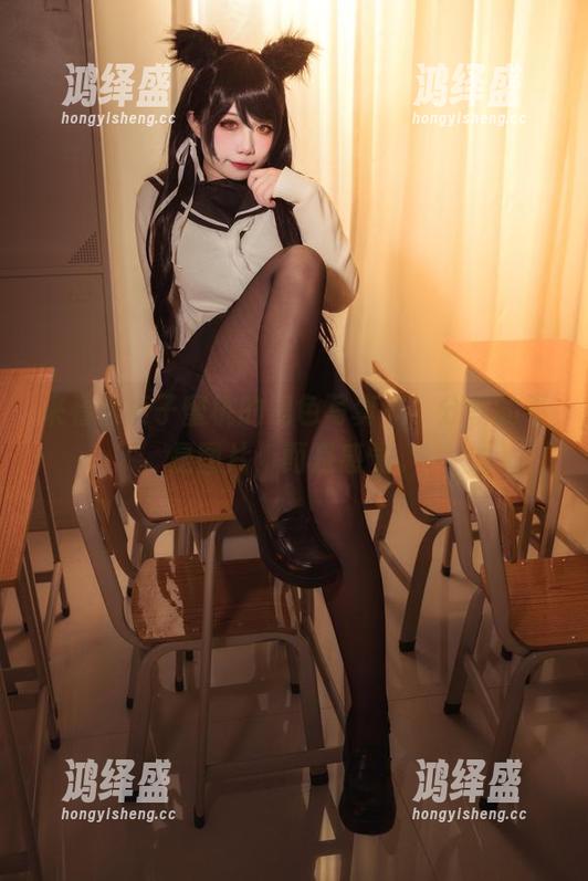 来看看贞子蜜桃的黑色写真集，分享的不是图片，而是感觉。
