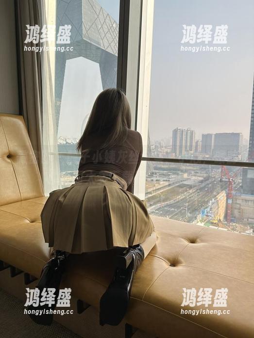 微密圈 - 醇子小姨灰丝全集：小心，眼前的画面太美下载不要错过哦！