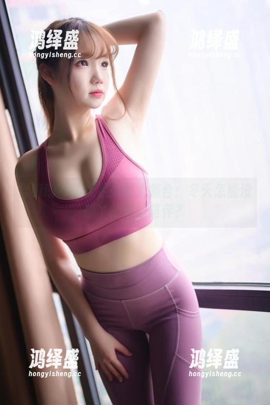雪晴嘟嘟的裸足美图大集合：冬天怎能没脚丫的温柔陪伴？