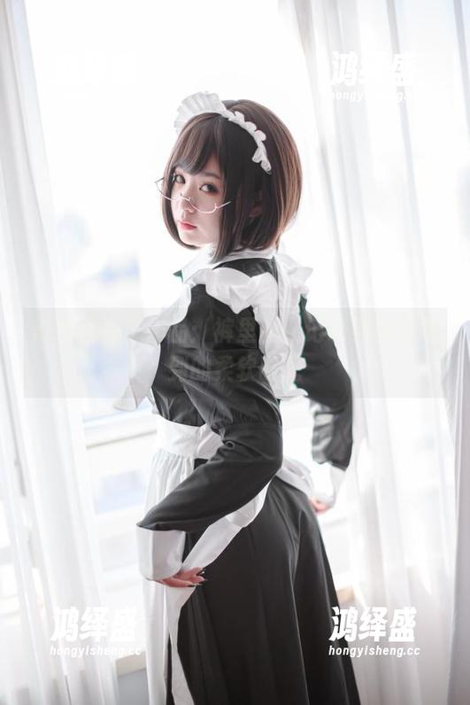 青水百合子作品：裤里丝，记录那些可嗅到的柔软时光